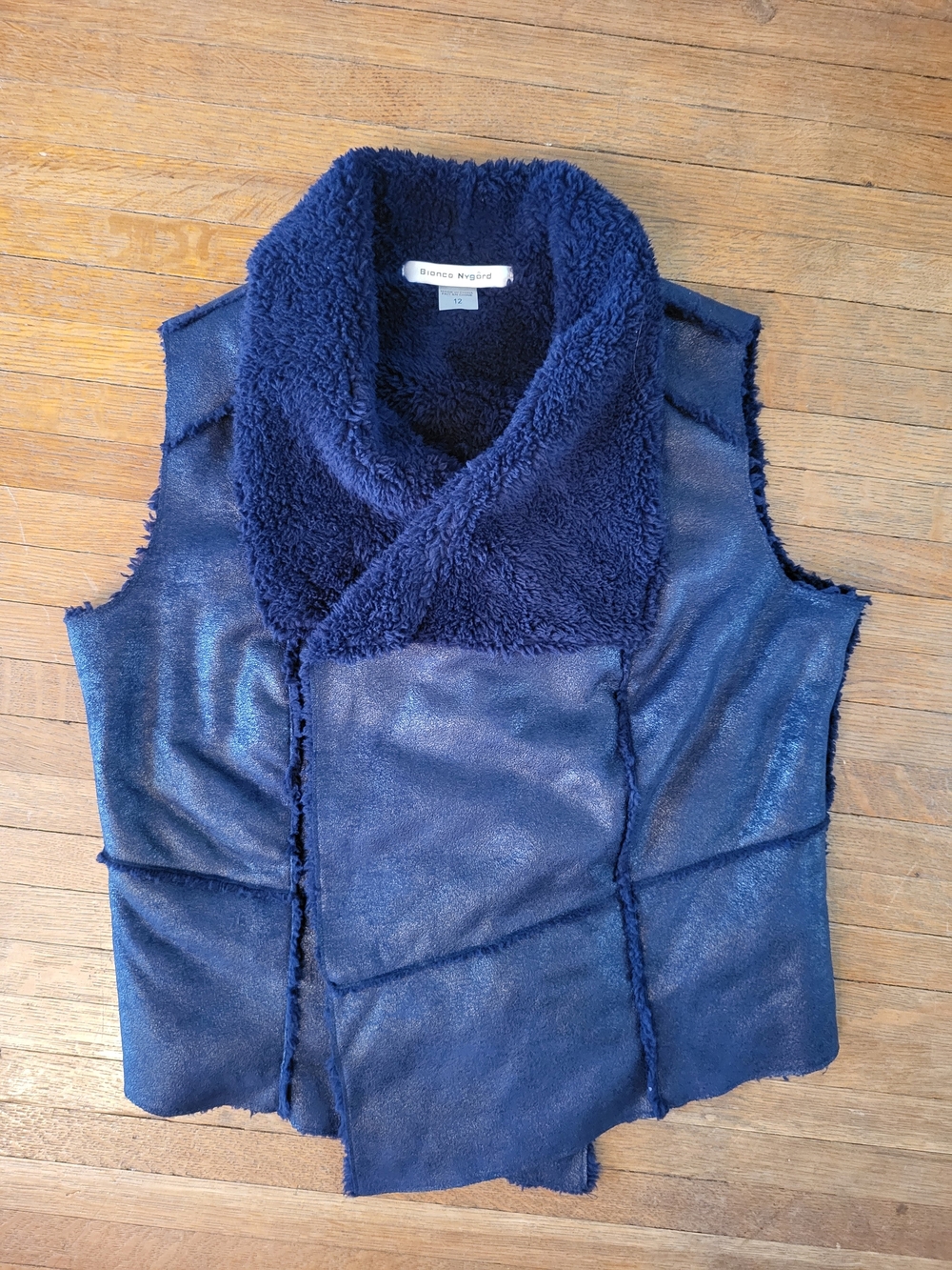 Blank Navy Faux-Shearling Panel Vest with Cozy Shawl Collar